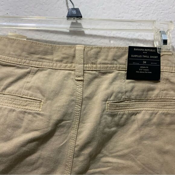 Banana Republic  Men 8-5 Inch  inseam Twill Short Light Stone tan - Picture 7 of 9